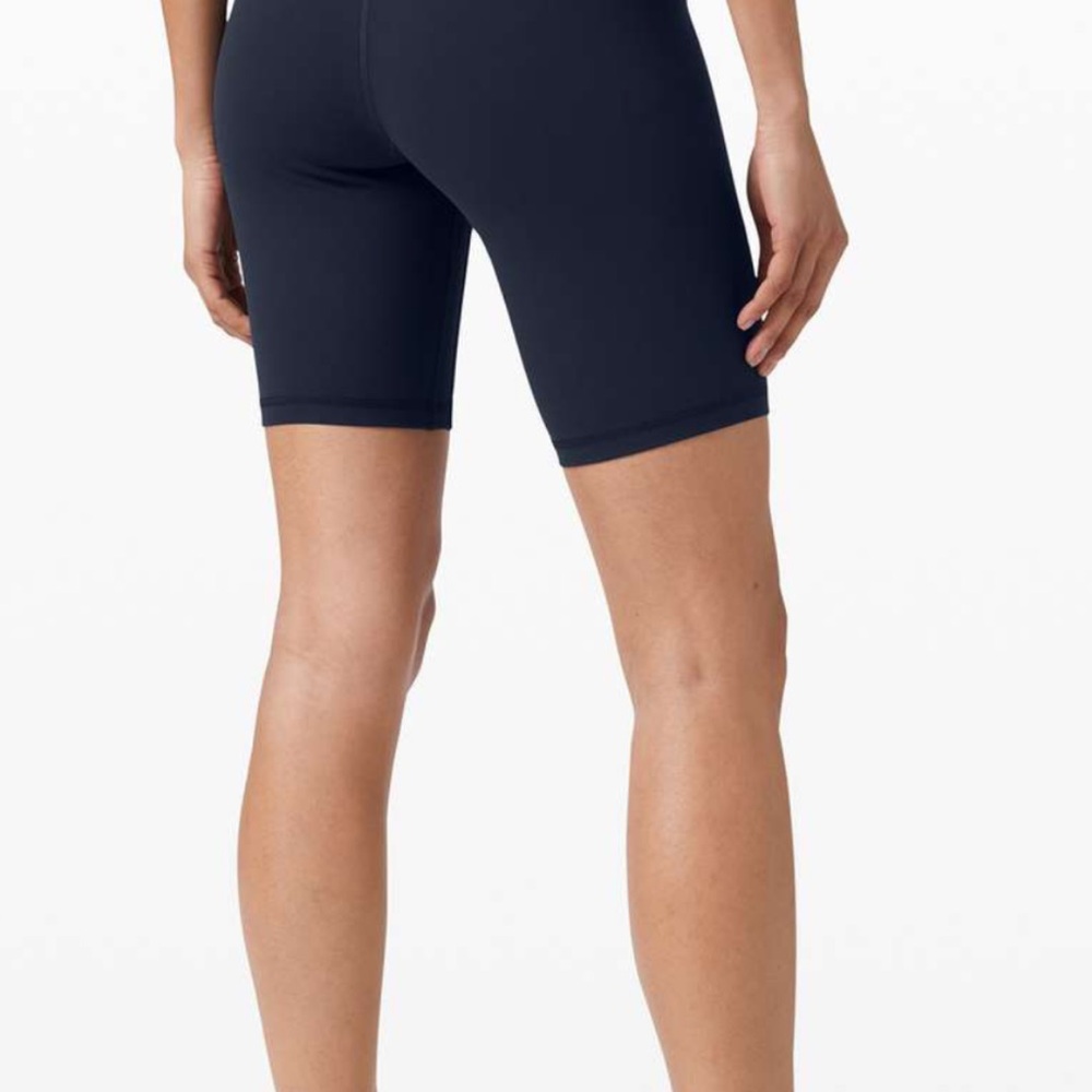 Midnight blue size 8 lulu short